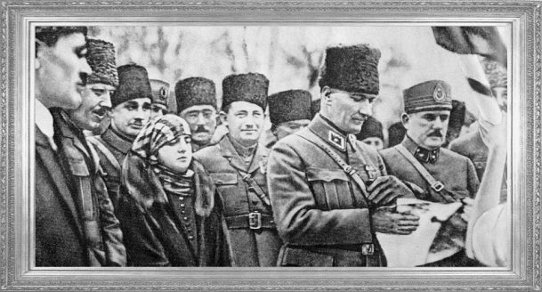 1923