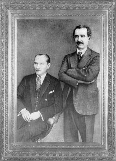 1923