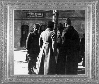 1922