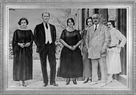 1923