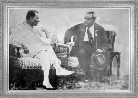 1932