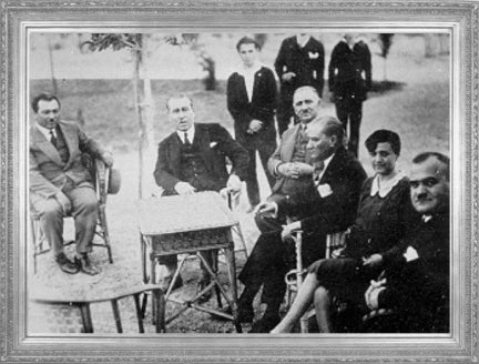 1930