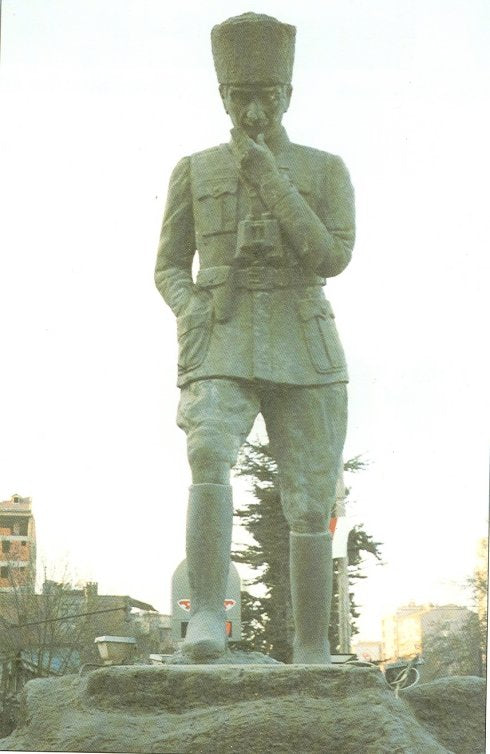 Bozuyuk - Atatürk Anıtları