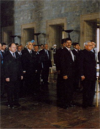 Shri Atal Bihare VAJPAYEE - Hindistan Başbakanı